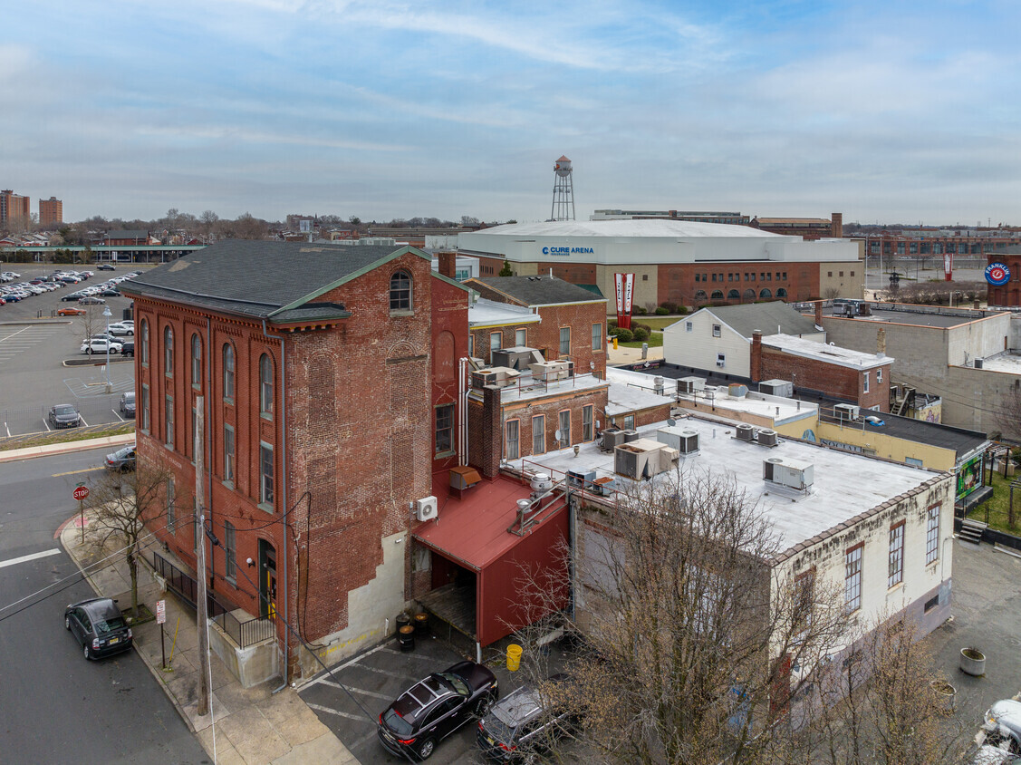 Property thumbnail image